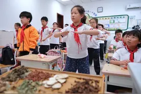 “六一”前夕，北京市鼓楼中医医院开展中医文化进校园活动图片