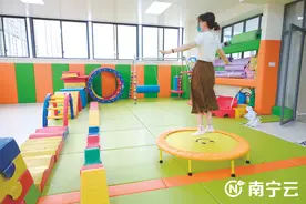 孩子活泼好动坐不住是多动症吗？专家提醒：多动与好动不同需及时就医图片