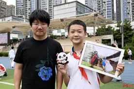 寻找大运官方宣传片里的市民③丨表演川剧变脸的13岁男孩：我要把这文化瑰宝传承下去图片