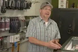 美国枪支店老板宣布关门：涉及儿童的枪支暴力让人不安图片