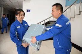 企业送暖心礼物，助员工子女中高考圆梦图片