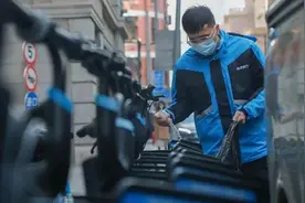 共享单车沦为“移动广告位”，运维员：一天撕掉一两千张图片