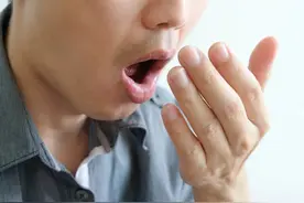 坚持刷牙为何还有口气？图片