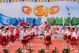 东安县舜德幼儿园举行庆“六一”暨大班毕业典礼活动图片