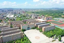 “初升高”学生家长请注意！廉江市实验学校报名通道开启，时间截至6月28日图片