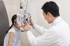 全国爱眼日|爸妈都不近视，孩子怎么就近视了？！图片