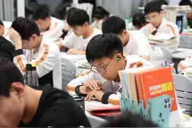 海报 | 高考终章，亦是人生序章图片