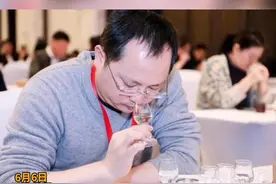 宝贵的舌头|国家一级品酒师林韡（wěi）：重在品而不是喝，抿一口0.5毫升，最多时一天品尝100多杯图片