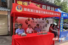 “城管蓝”全程守护 考生只管全力以赴图片