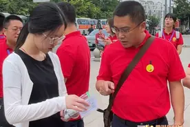 四川高考首日暖心瞬间，哪一个戳中了你？图片