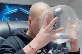 斗酒、鞋底打嘴、喝洗脚水，“狠PK”直播为何刹不住图片