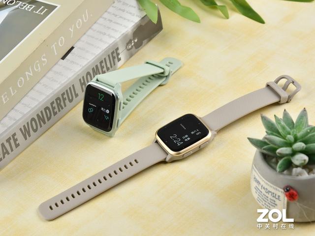 Apple Watch SE�¿� vs ���� Venu Sq2����ͼ�ͣ����ſ�Ҳ���Ժ�ʱ��