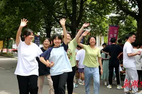花垣：高考第二天，考生自信满满从容赴考图片