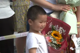 高考落幕：青春不散场 梦想正起航图片