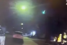 美国多州现不明飞行物：蓝光物体伴随轰鸣 民众惊慌报警图片