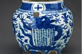 泰山岱庙青花香炉与碧霞元君图片