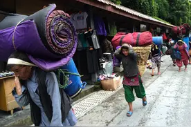 70年来，夏尔巴人的付出与收获图片