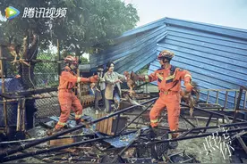 边看剧边长知识：电视剧《照亮你》展现消防员的日常图片