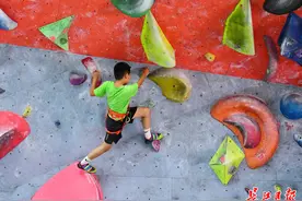 岩壁上跳芭蕾，攀岩运动原来这么有趣图片