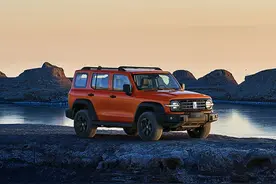 车企抢滩硬派越野市场，背后有“诗和远方”更有新的生意经图片