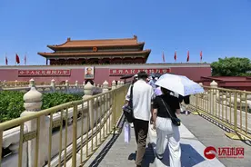 天安门城楼今起恢复对外开放，游客须提前一日预约图片