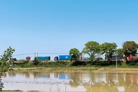 瞭望｜警惕大车跑小路货车成“祸车”图片