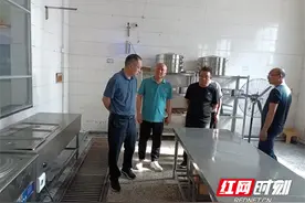 澧县：教育局长“微服私访”学校食品安全卫生图片