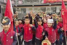 粽香情浓话端午，这群三年级的娃动手学包粽图片