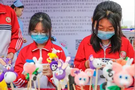 职业教育产教融合方案出炉！官方解读“哪些专业优先发展，哪些将撤并”图片