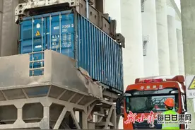 2000吨海外高粱抵达上海 兰州商投集团商投商贸育“新”求“进”图片