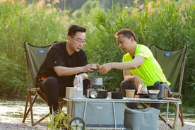 张朝阳对话陆川：科技实现了很多科幻电影中的场景，ChatGPT第一个冲击最大的是内容创作｜封面天天见图片