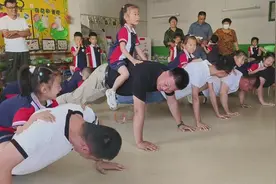 父亲节里感恩父爱，这群孩子“花式炫‘父’”图片