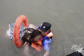 外卖小哥成功救人的背后，有个不为人注意的“英雄民警”，与同事从钱塘江救起300多人，系“全国优秀人民警察”图片