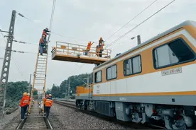 鹰厦线接触网大修改造工程圆满收官图片