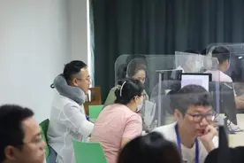 好紧张！多地高考评卷现场曝光！图片