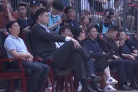 清华vs广工！姚明、朱芳雨到场观战CUBAL总决赛图片