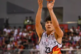 （体育）篮球——CUBAL总决赛：广东工业大学对阵清华大学图片