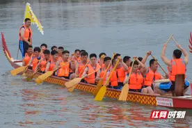 组图｜翠江码头，龙舟争渡带来一场乘风破浪的视觉盛宴图片