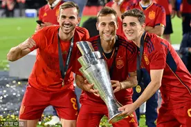 体坛联播｜点球大战西班牙欧国联夺冠，莫德里奇遗憾再获亚军图片