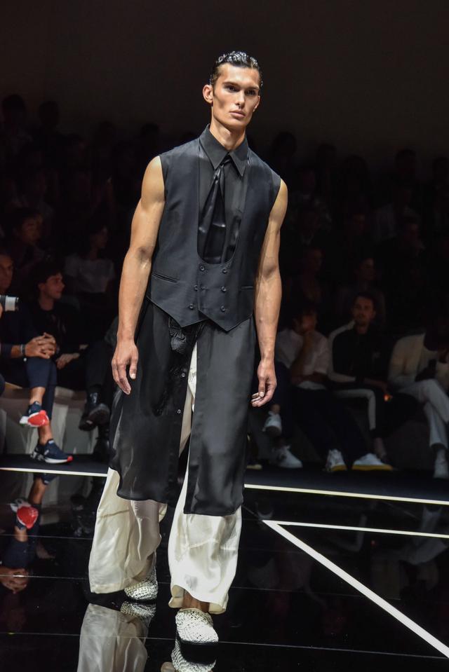 ��������ߣ�������װ�ܡ���������¡�������Ʒ��ʱװ��