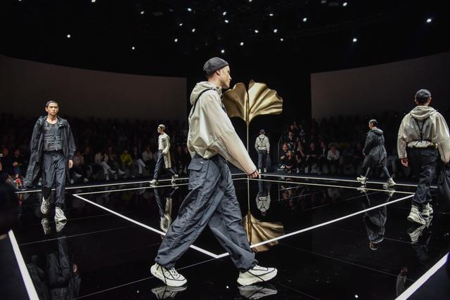 ��������ߣ�������װ�ܡ���������¡�������Ʒ��ʱװ��