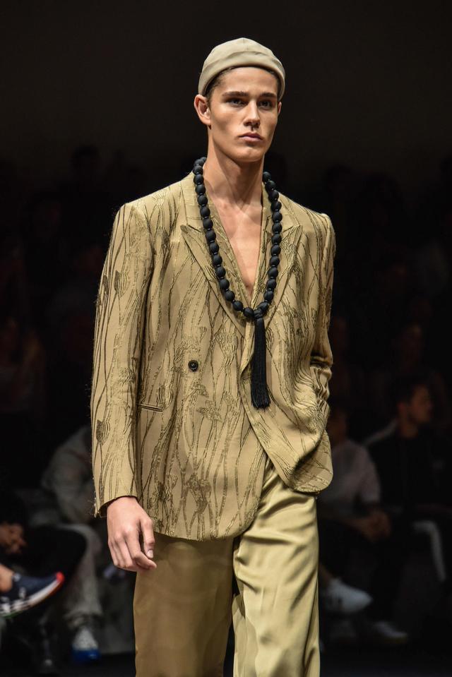 ��������ߣ�������װ�ܡ���������¡�������Ʒ��ʱװ��