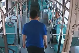 这个“老人与海”的故事，太暖了！图片