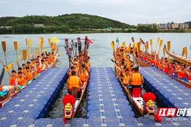郴州：翠江竞渡助旅发图片