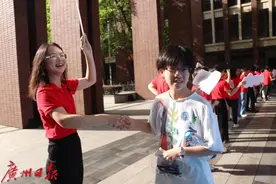 今年广州共12.4万名考生参加中考图片