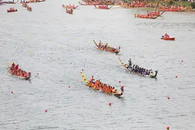 湖南道县：龙船竞渡迎端午图片