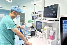 准妈妈超过200斤咋生娃？产科和麻醉科遇挑战图片