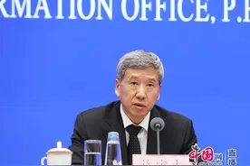 财政部：新能源乘用车减免车辆购置税设减免限额，明年后年购车最高减免3万元图片