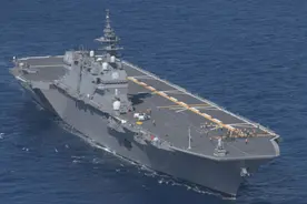 日本航母“出云”号访问越南，系航母化改装后首次访越图片