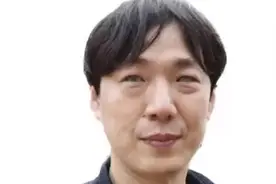 网传“萧煌奇能看见”，萧煌奇本人发摘墨镜照片自证视频封面